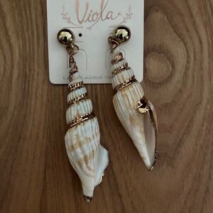 Brand new shell earrings